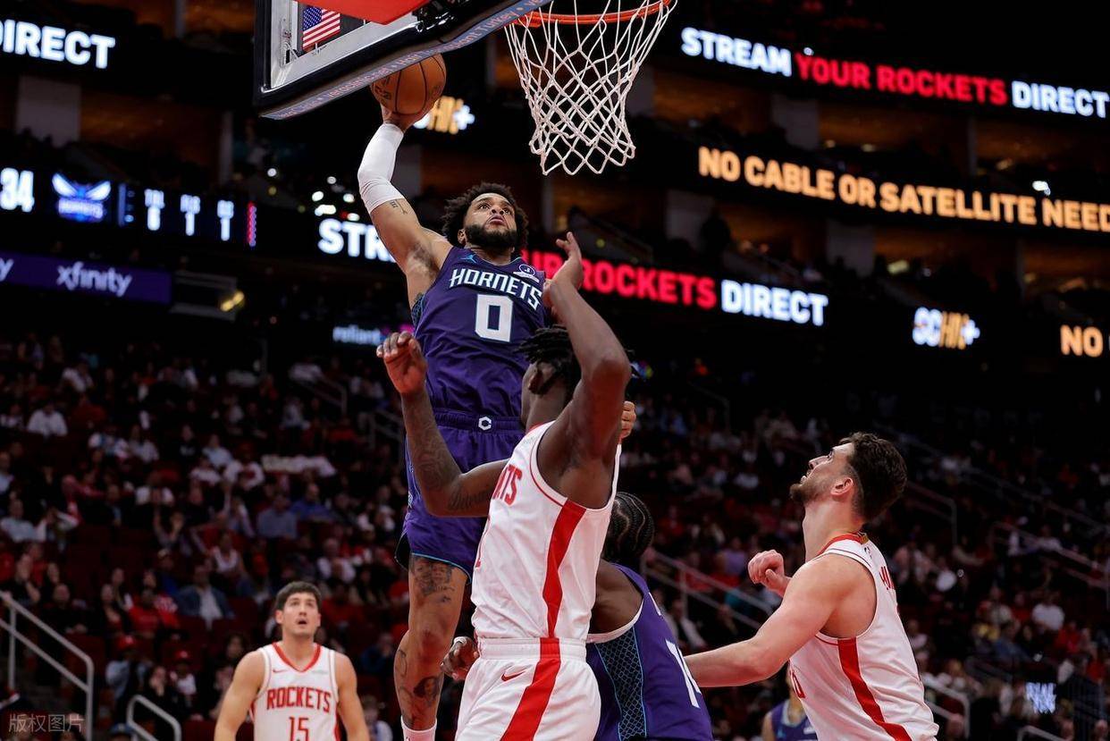 九游娱乐-包含刚刚！国际比赛日武汉三镇调整名单以备全明星赛杜兰特连续十场比赛得分超过爆冷，字母哥在DWG比赛中状态火爆的词条