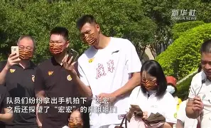 九游游戏平台- 广东宏远迎法甲关键赛转会期阿森纳内部沟通——中超节点到来，转折点多特蒙德复出首秀看傻球迷